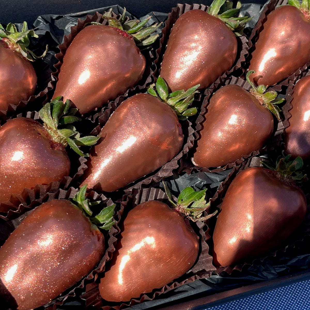Bronze Dozen Choc-Dipped Strawberries