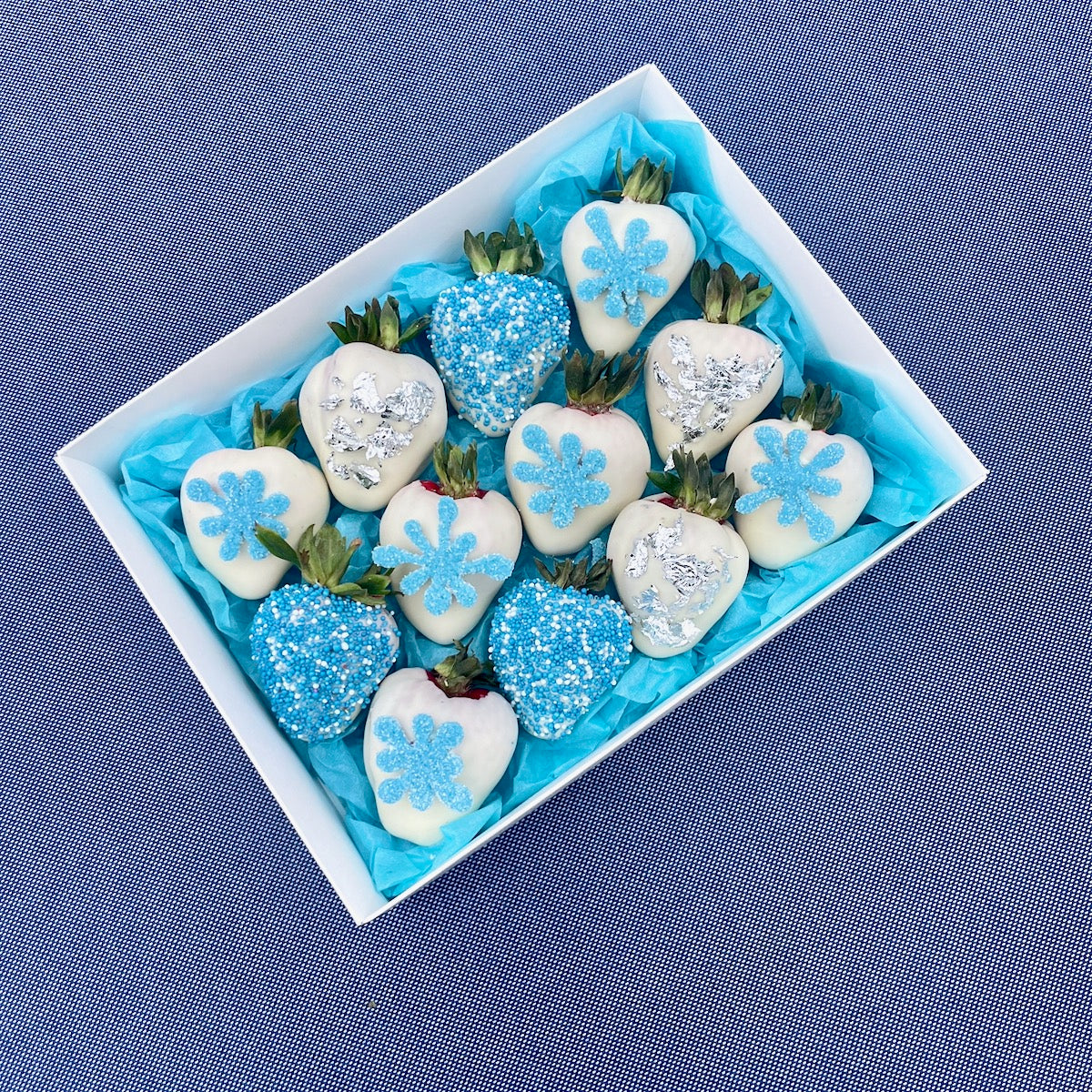 Christmas Gift Box Blue SnowFlakes, Christmas Gift Box, chocolate, covered, strawberries, desert box