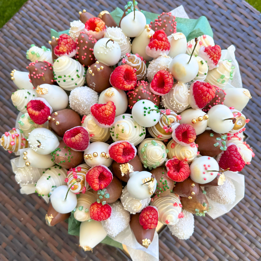 Edible Bouquet of chocolate-dipped strawberries with fresh berries offeres for Melbourne and Adelaide delivery
