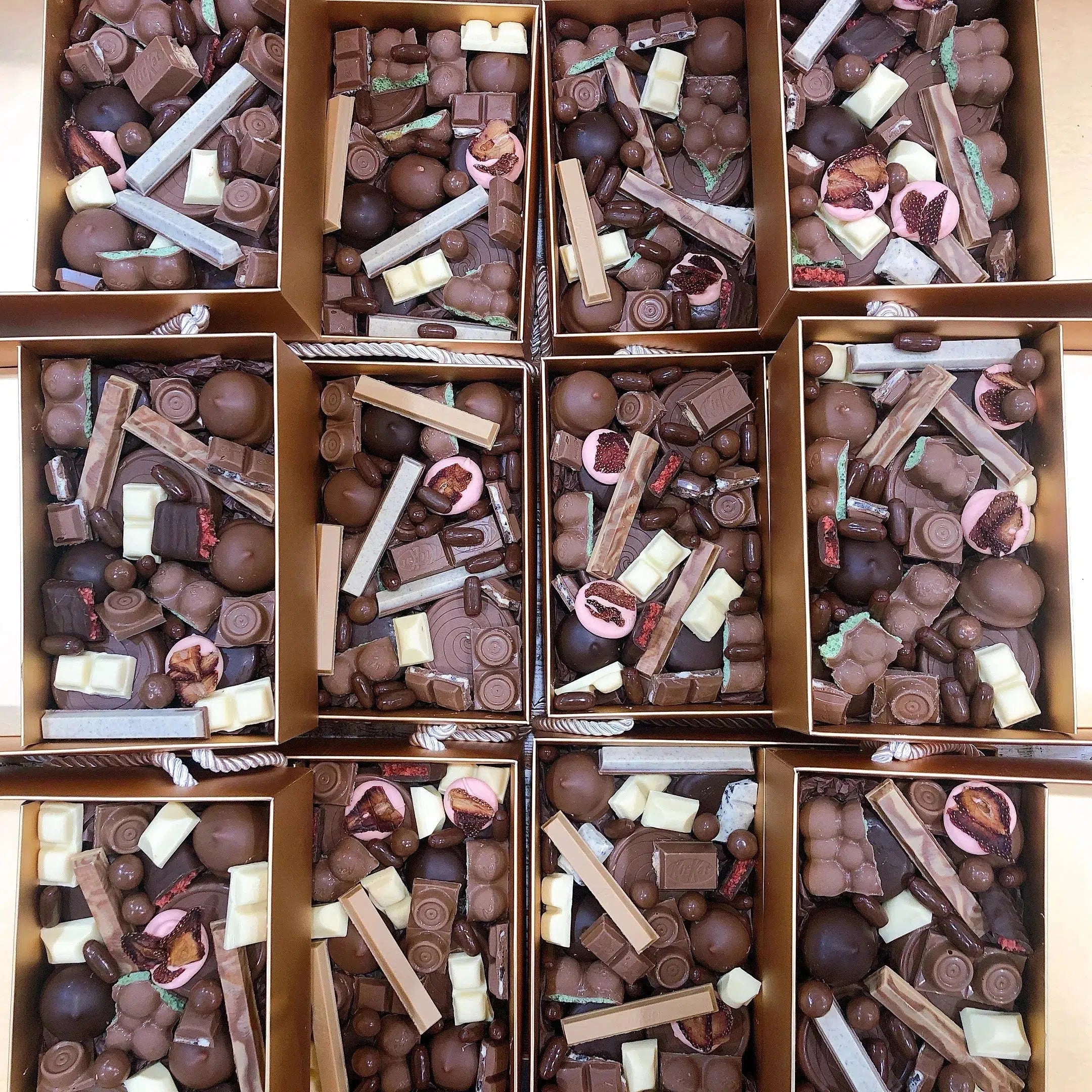 Mix chocolate bars in gift box for same day delivery and strawberry covered in chocolate gift hampers online