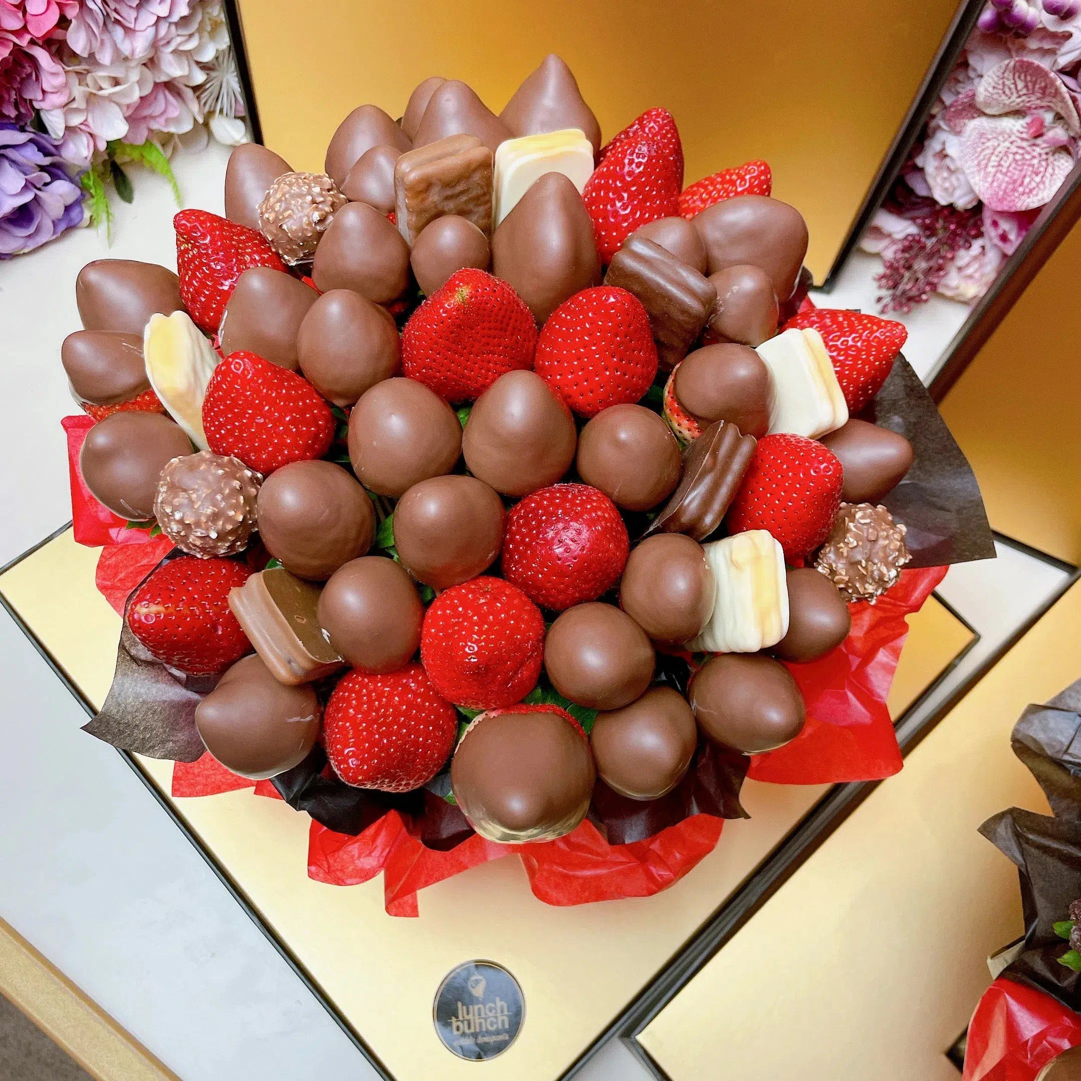 Christmas chocolate strawberry bouquet, chocolate bouquet adelaide same day delivery, milk chocolate bouquet , strawberries bouquet Christmas chocolate strawberry bouquet, chocolate bouquet adelaide same day delivery, milk chocolate bouquet , strawberries bouquet