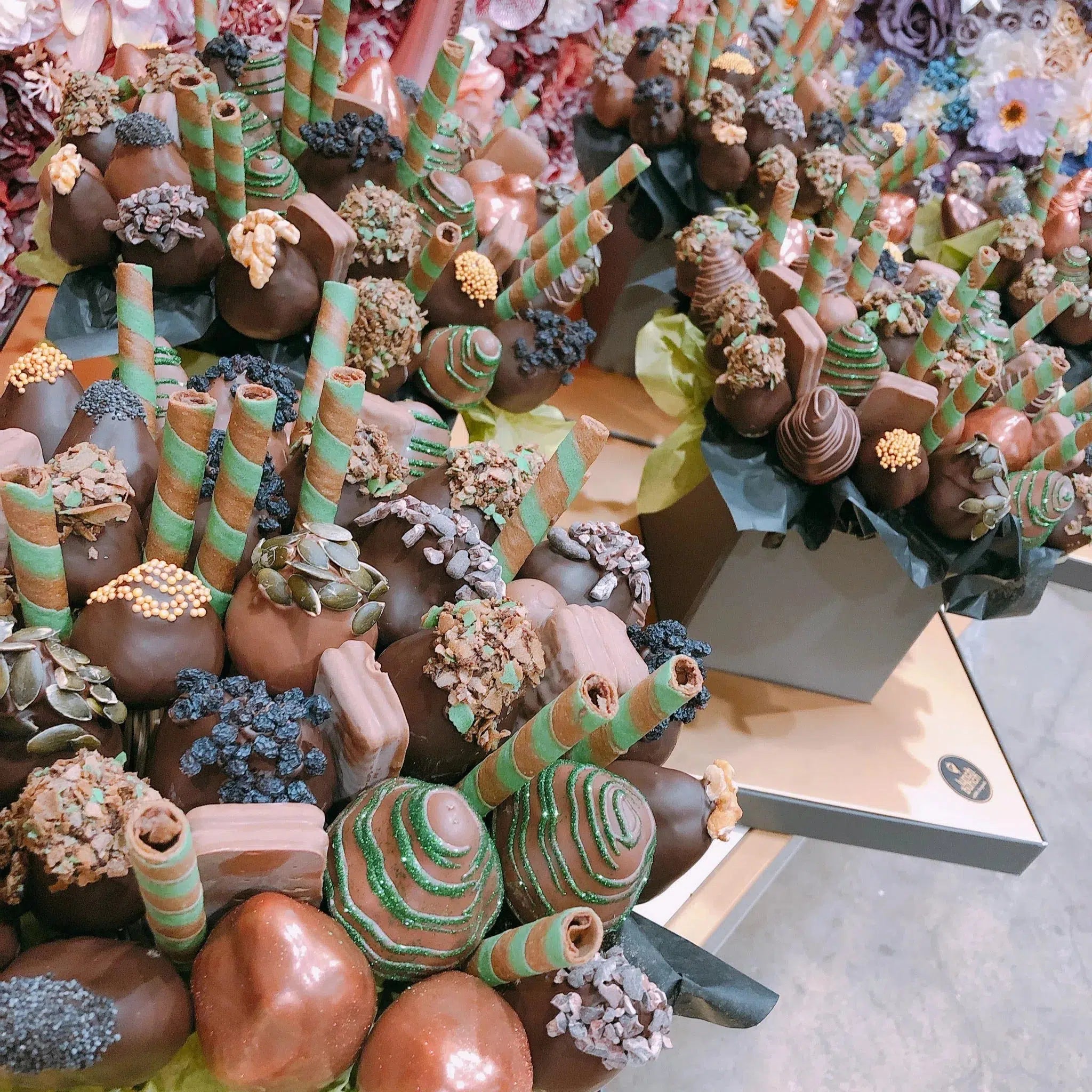 Christmas Luxury Chocolate Strawberry Bouquet Xmas Luxury Sweet Blooms edible bouquet same day delivery order online adelaide next day delivery