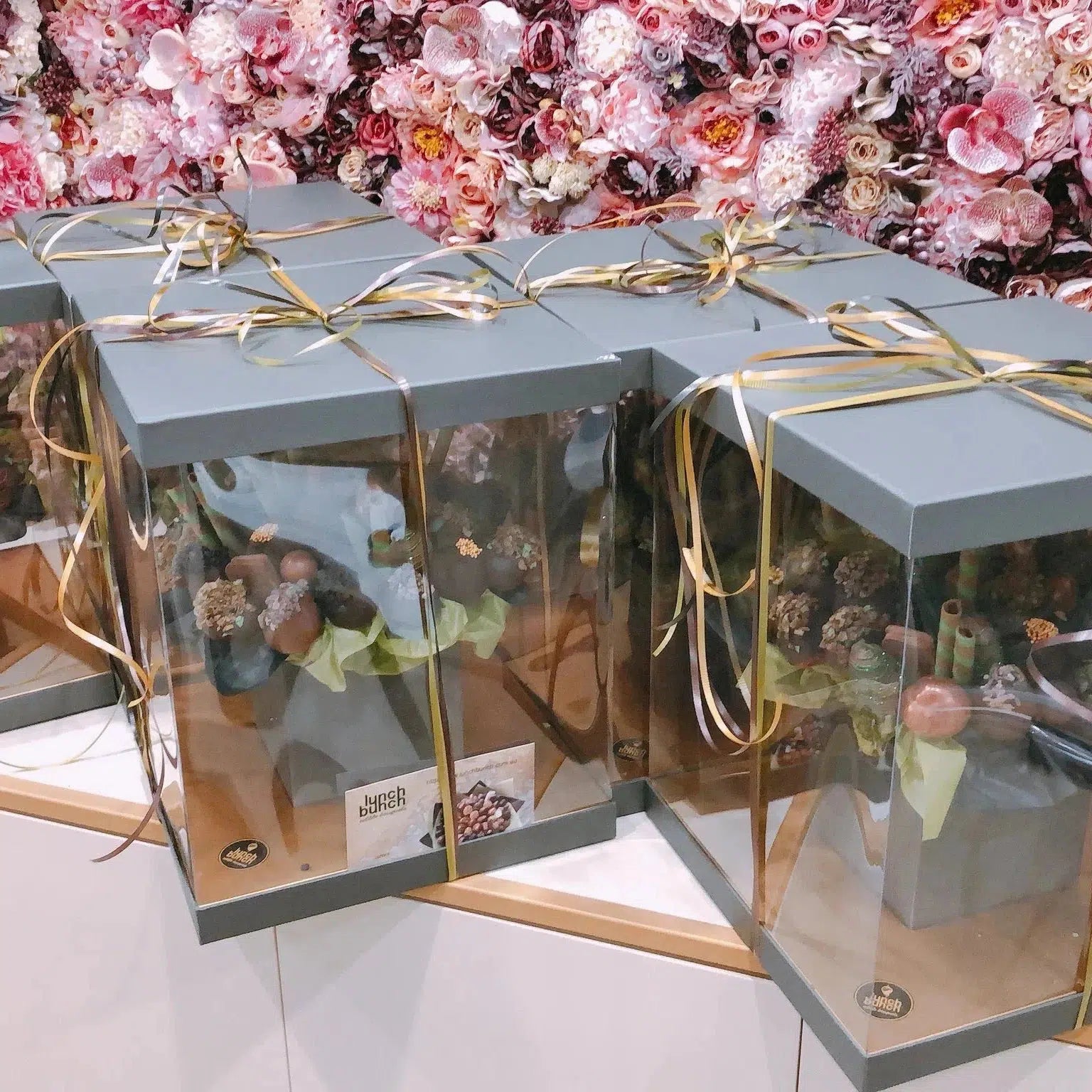 Christmas Luxury Chocolate Strawberry Bouquet Xmas Luxury Sweet Blooms edible bouquet same day delivery order online adelaide next day delivery