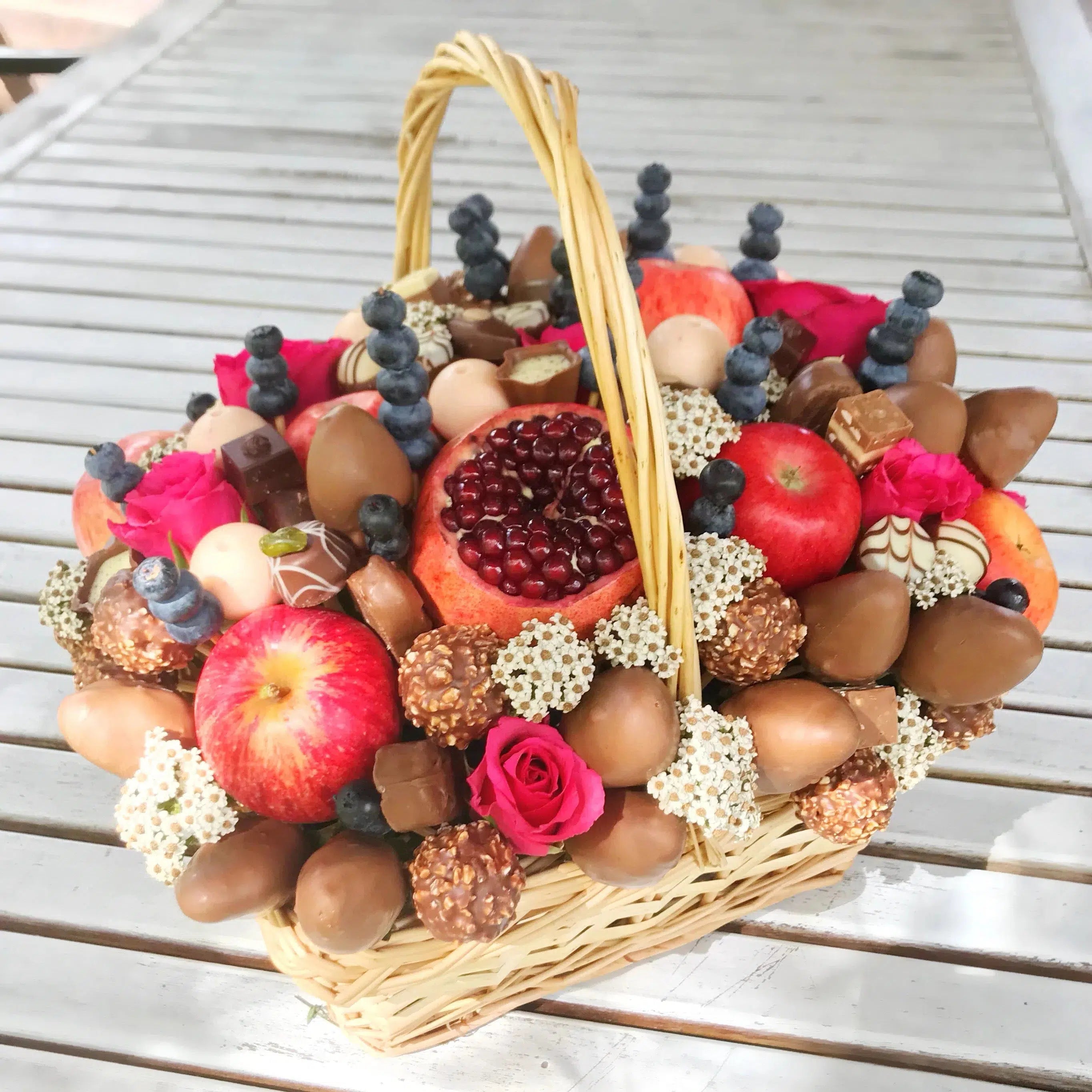 Lindt Chocolate Gift Basket-Baskets-Lunch Bunch