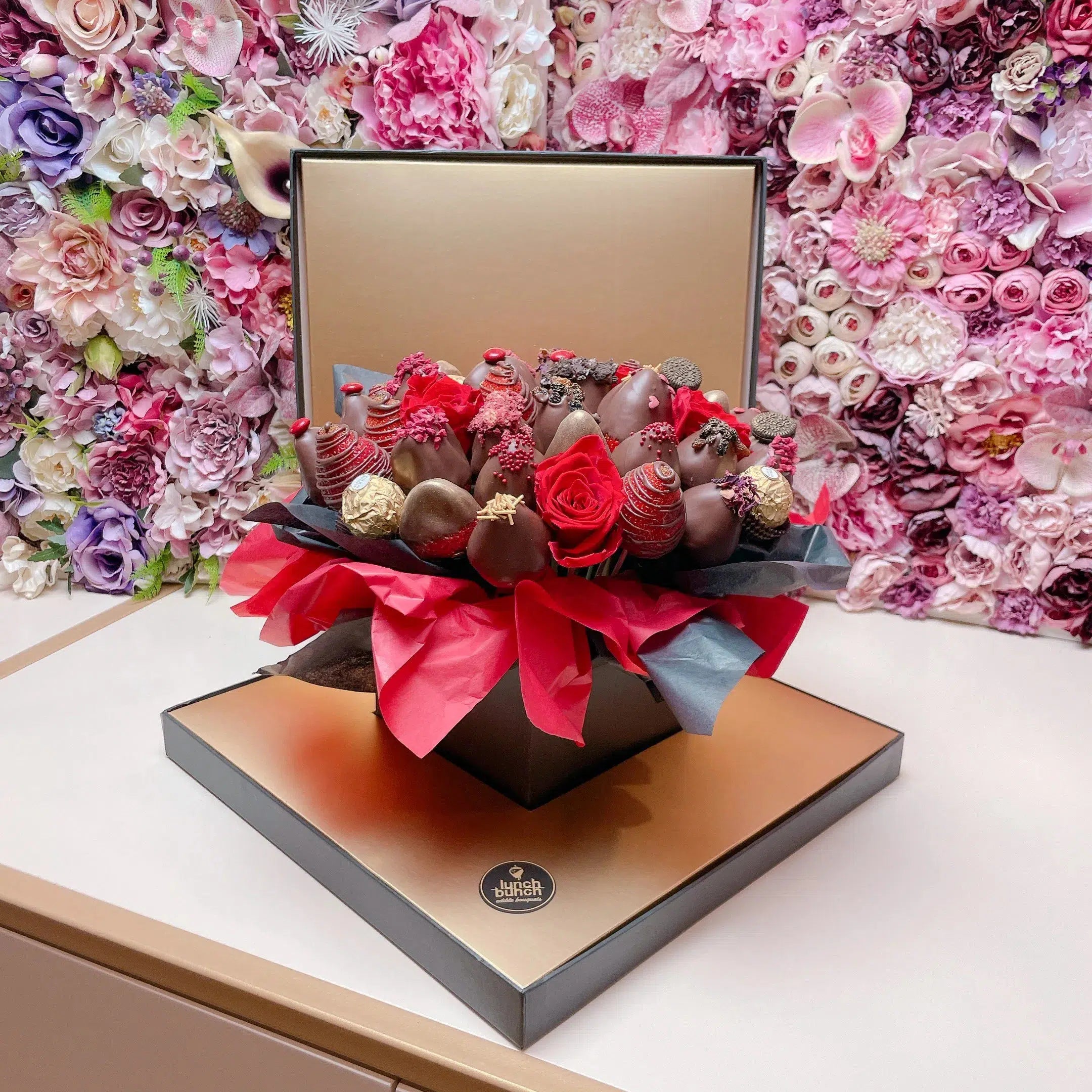 preserved roses, chocolate strawberries, sweet bouquet, chocolate flowers, chocolate bouquet, chocolate gift delivery, Valentine's day chocolate gift, romantic gift for her, Valentine's Day gift delivery Adelaide