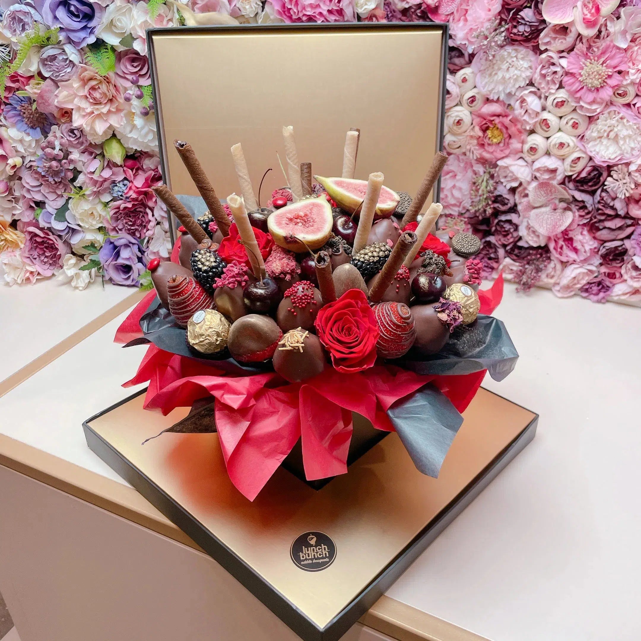 preserved roses, chocolate strawberries, sweet bouquet, chocolate flowers, chocolate bouquet, chocolate gift delivery, Valentine's day chocolate gift, romantic gift for her, red flowers bouquet delivery Adelaide