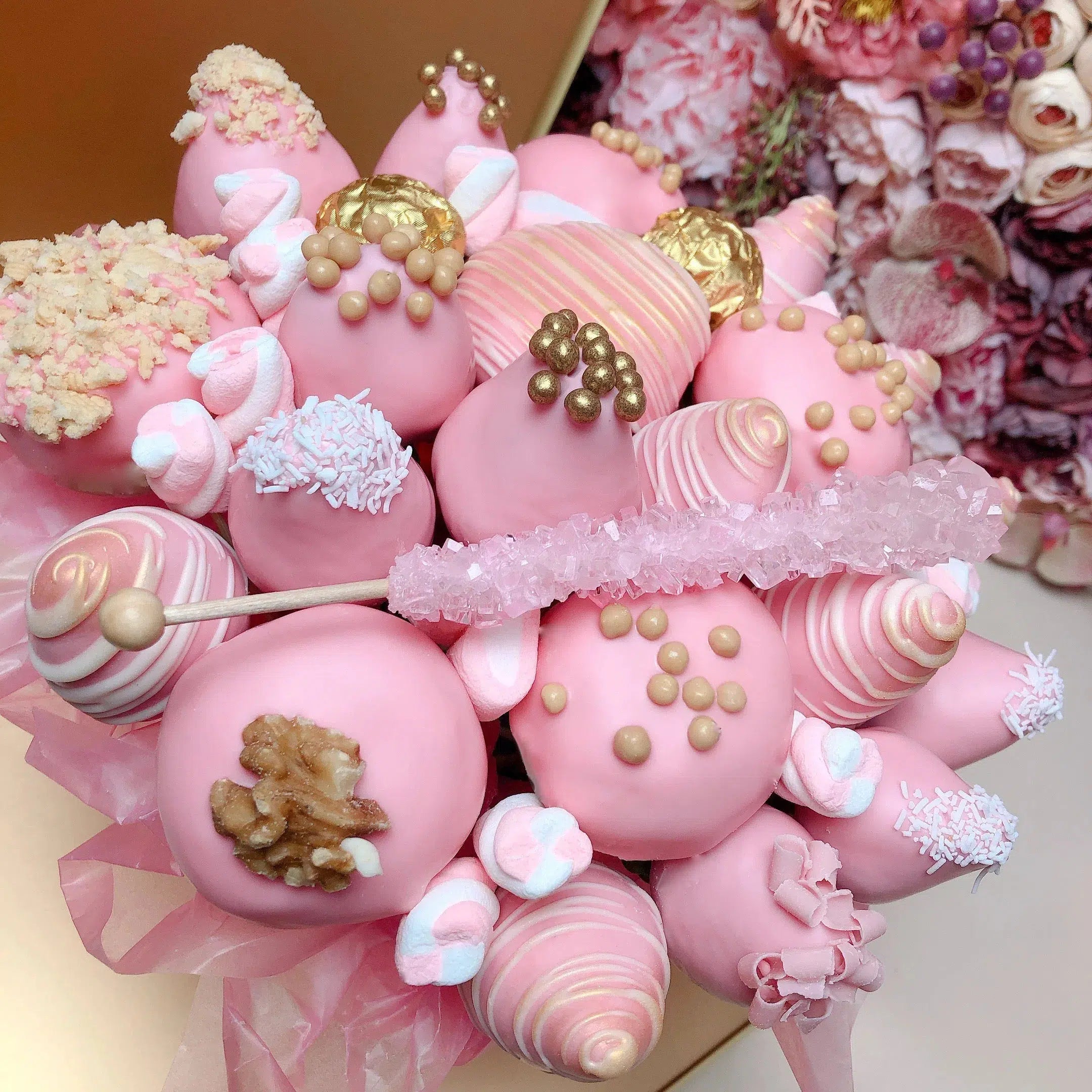 Gift for her, bouquet for mum, Wedding gift, donut bouquet with covered strawberries and marshmallows