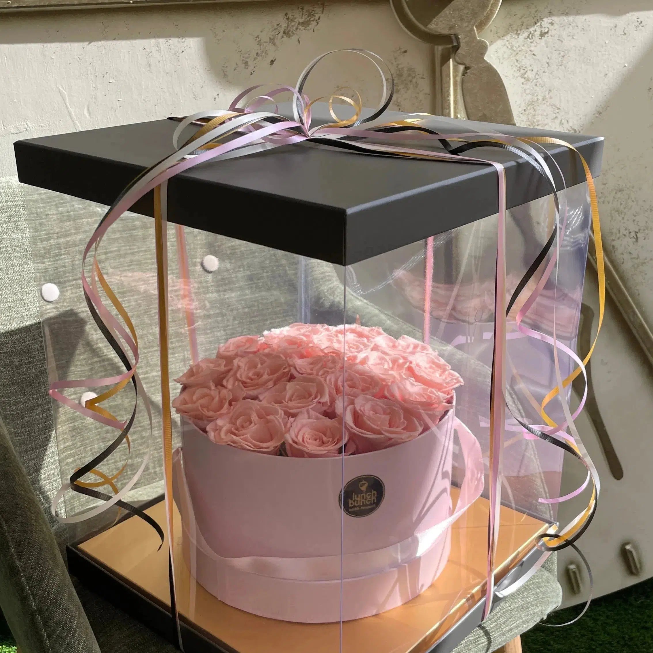Preserved Roses 18 Pink Aquarium Box-Preserved Roses Box-Lunch Bunch