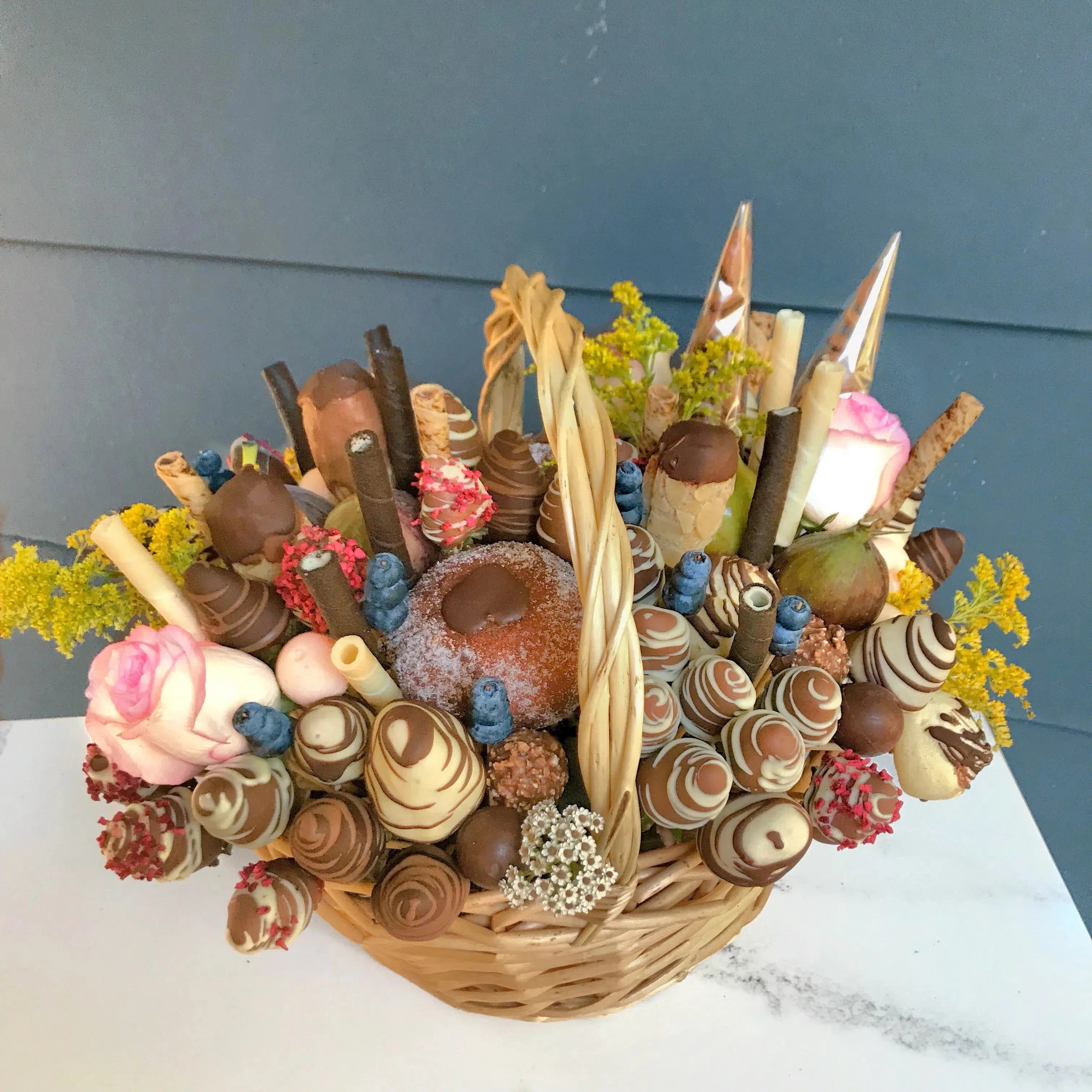 Sweet & Savoury Gift Basket-Baskets-Lunch Bunch