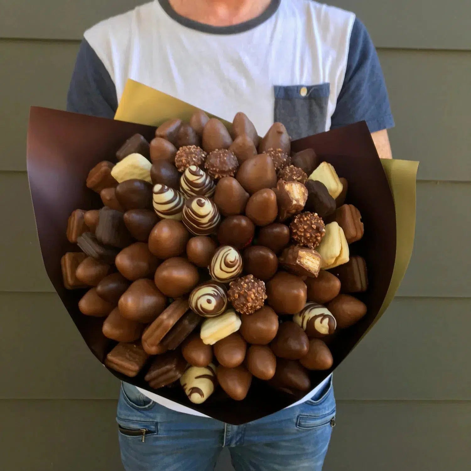 Chocolate Bouquet, Sweet Blooms Edible Gift, Adelaide delivery dessert