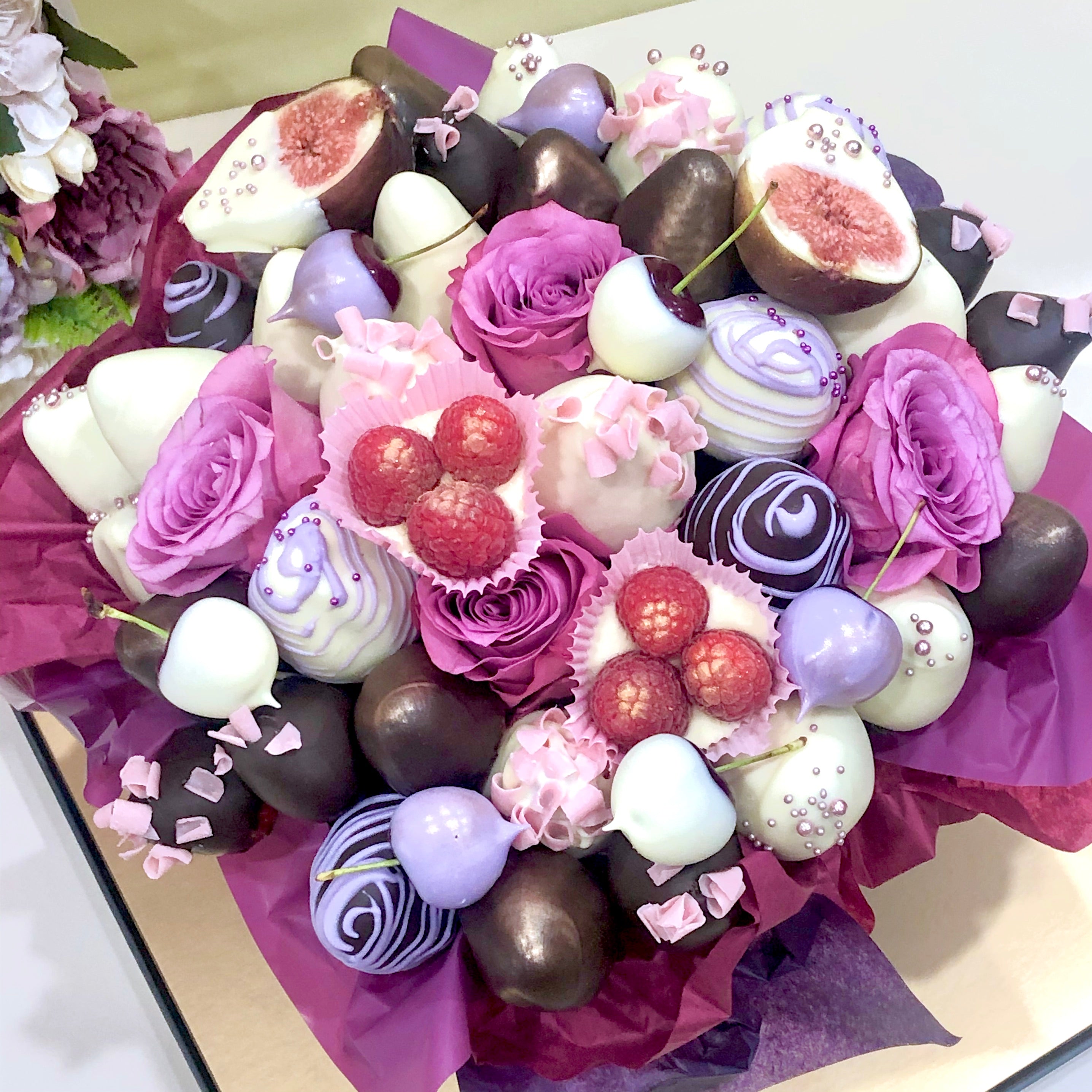 LunchBunch Chocolate Blooms Edible bouquet unique gifts for men gifts for her