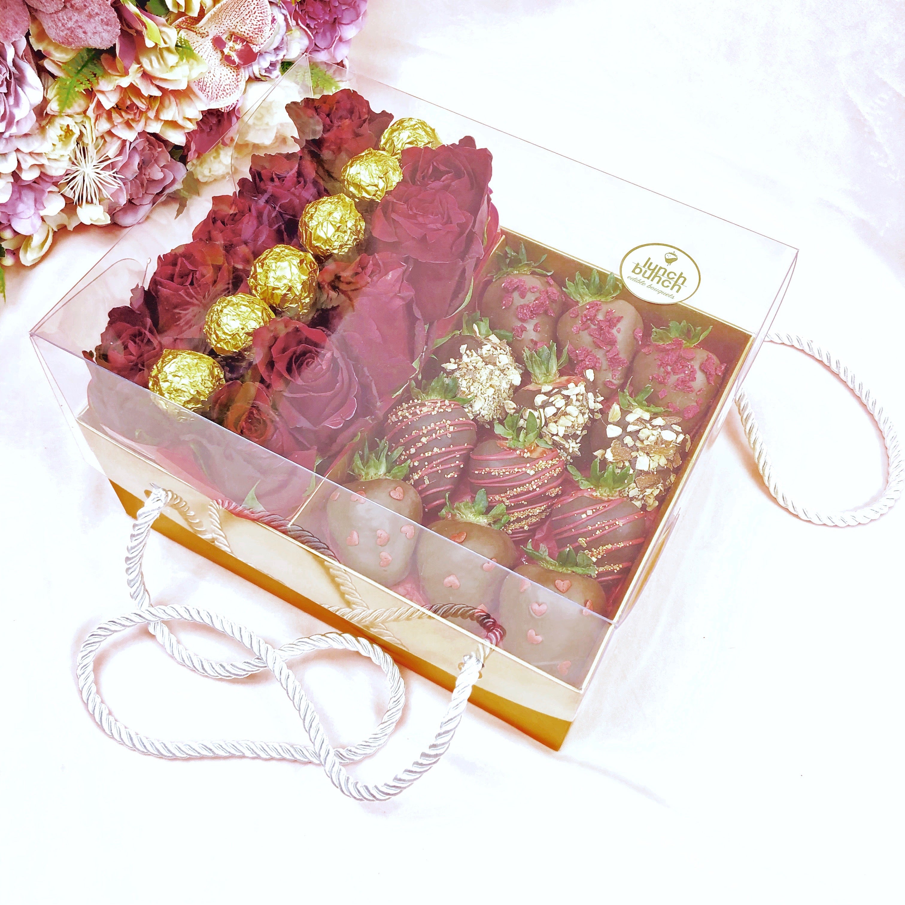 Chocolate Strawberry & Roses Gift Hamper birthday gift of chocolate and roses order online same day delivery