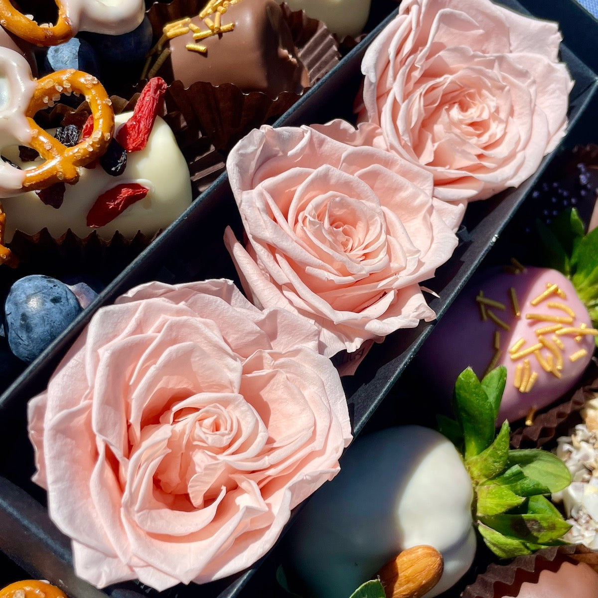 Preserved Roses Gift Box, Flowers & Chocolate Delivery