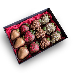 Red Green Christmas Gift Box ,chocolate christmas strawberries gift box, christmas hamper