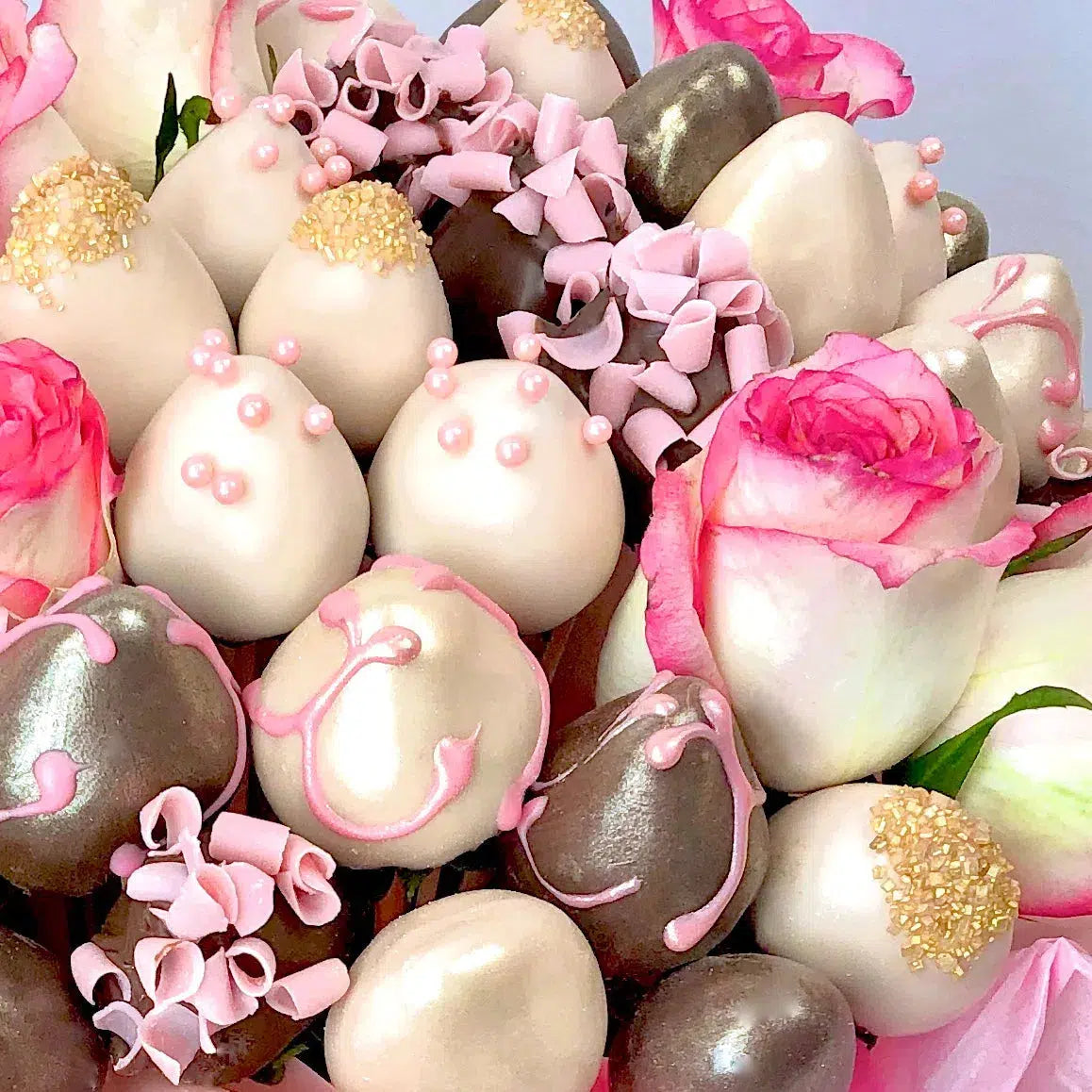 Chocolate Bouquet makes it a perfect Romantic Gift, Engagement Present, Baby Shower Gift, or Mother's Day Gift. Luxury Presentation of Chocolate covered and decorated fresh strawberries