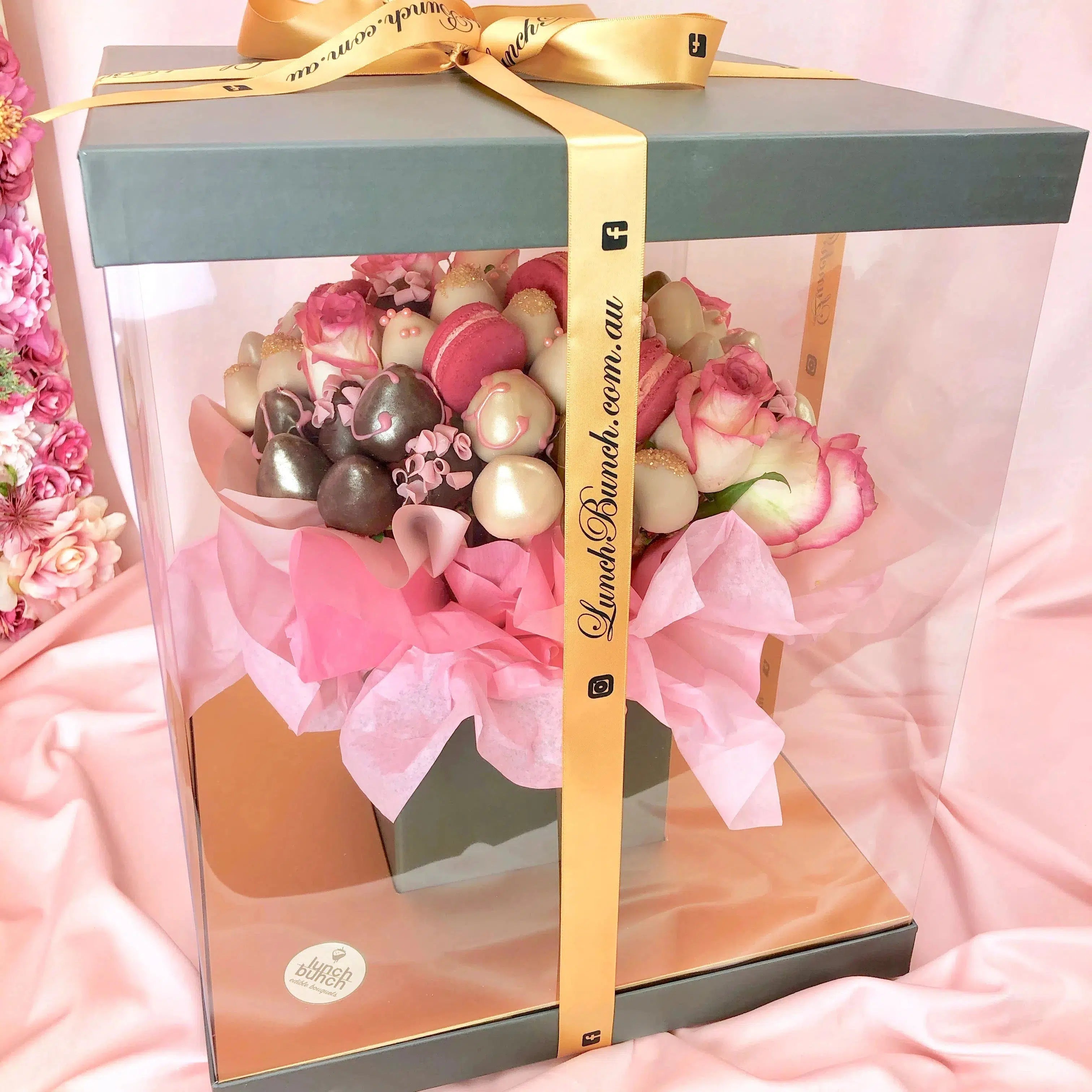 Chocolate Bouquet makes it a perfect Romantic Gift, Engagement Present, Baby Shower Gift, or Mother's Day Gift. Luxury Presentation of Chocolate covered and decorated fresh strawberries