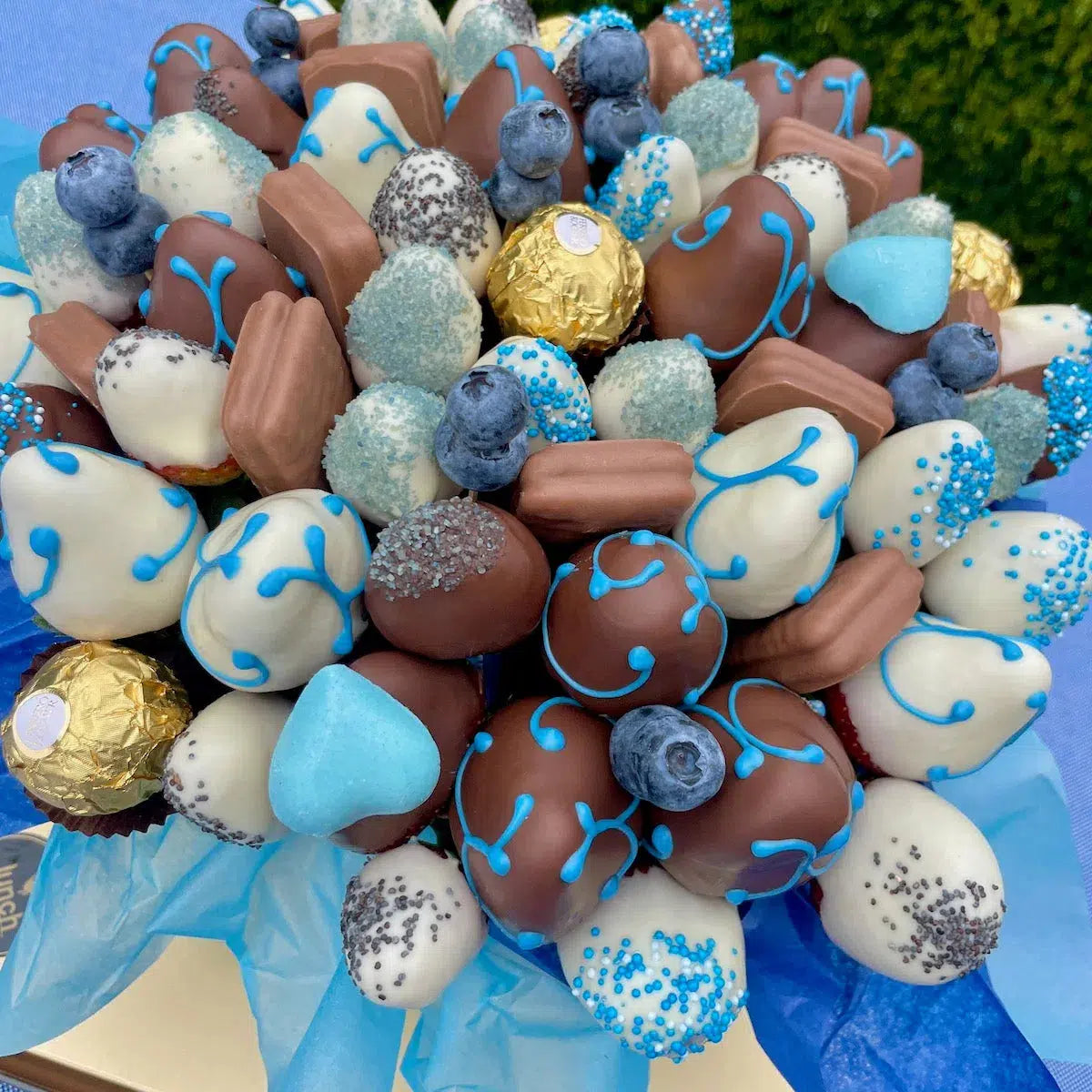 Blue Willow Chocolate Strawberry Bouquet-Chocolate Strawberry Bouquets-Lunch Bunch