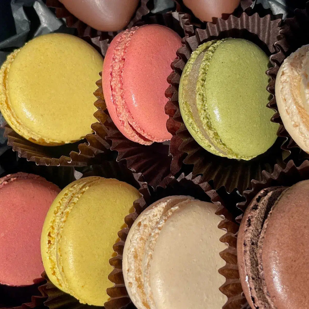 macarons delivery near me, gift for him