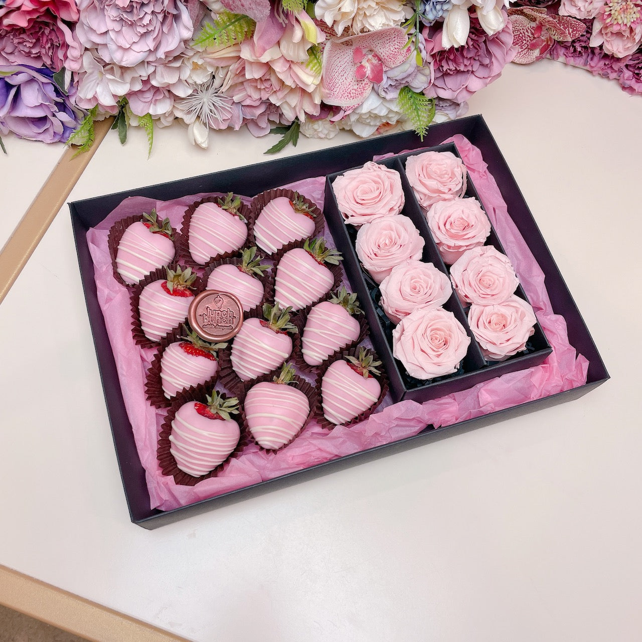 Pink Chocolate Strawberries Preserved Roses Hamper, gifts for her, gift for lady, gift for mum, dessert box delivery , same day delivery