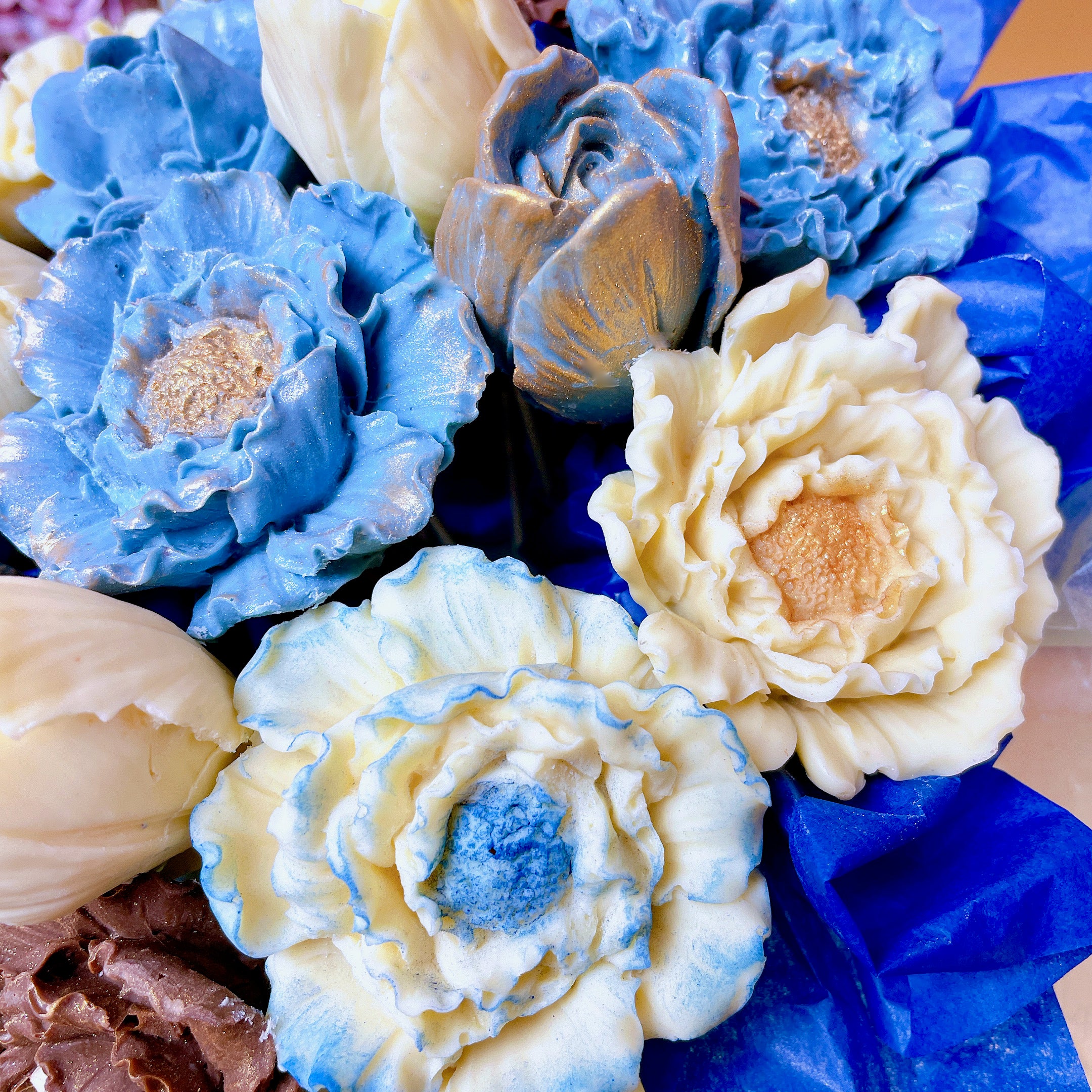 chocolate flowers bouquet, blue bouquet, baby shower bouquet, newborn boy gift, new baby gifts,  blue chocolate box